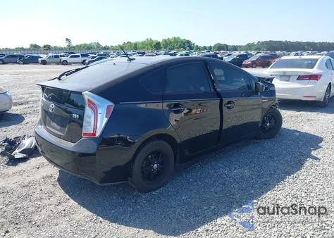 2015 Toyota Prius Four z USA, uszkodzony, nr VIN JTDKN3DUXF1927566